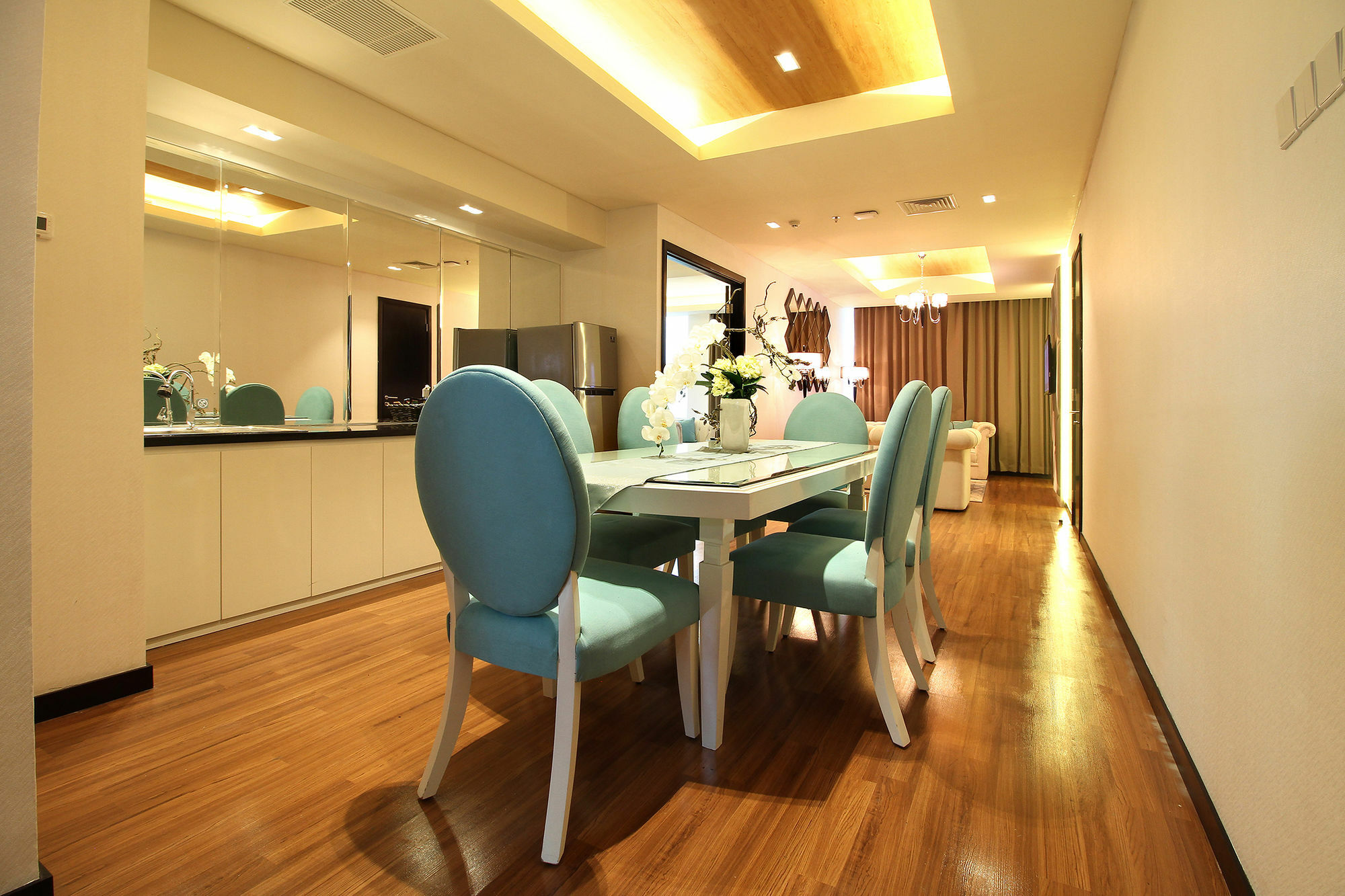 The Alana Hotel & Convention Center Solo By Aston Extérieur photo